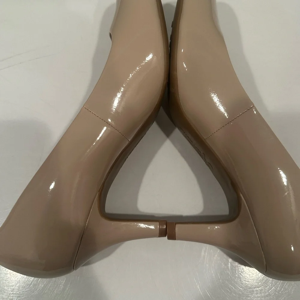 Life Stride Soft System Patent Beige Pumps Comfort Neutral Sz 7N New W/O Box